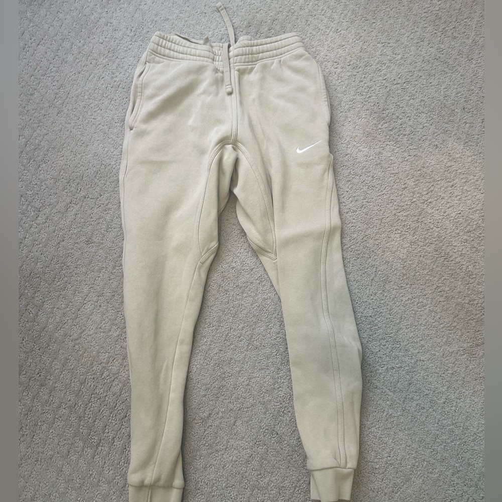 Men’s small Nike joggers